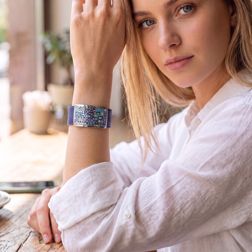 Браслет на синем кожаном ремешке CB01319-25 BL/S Fiore Luna