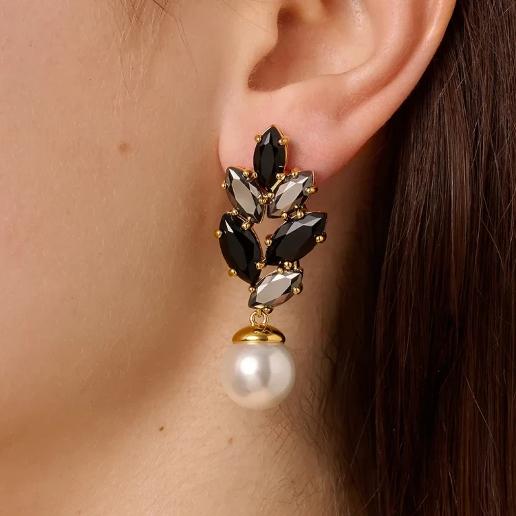 Серьги Dyrberg Kern BALETE SG BLACK_WHITE PEARL 470026