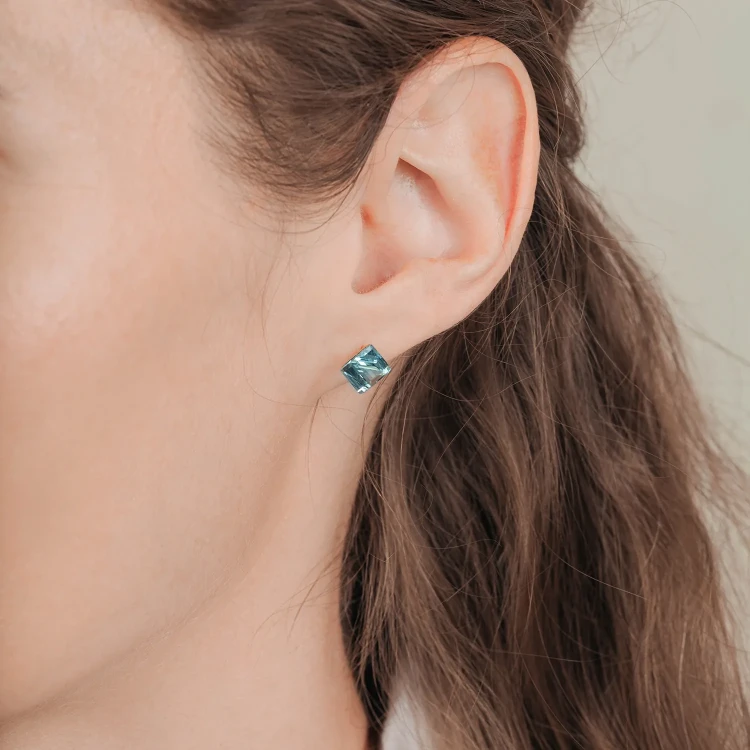 Пусеты Crystal Sky Blue SWE0127/2 SB G