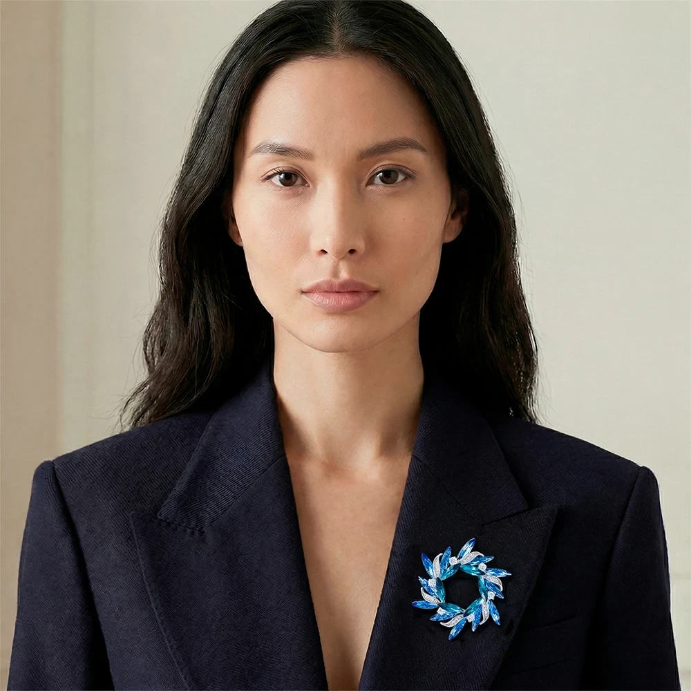 Брошь Fiore Luna ВЕНЕЦ Zircon+crystal XR14425B1 G/BL/S