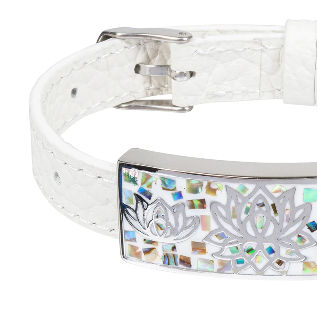 Браслет Fiore Luna на белом кожанном ремешке CB03596-11A
