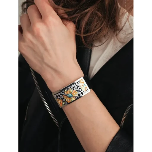 Браслет Fiore Luna на черном кожаном ремешке CB13598-1A