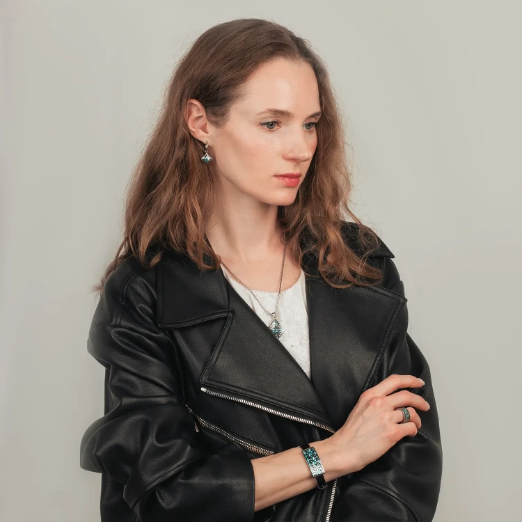 Браслет Fiora Luna на кожаном черном ремешке CB03209-1A S